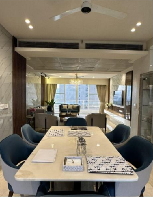 white marble walls 6 chair dining hall